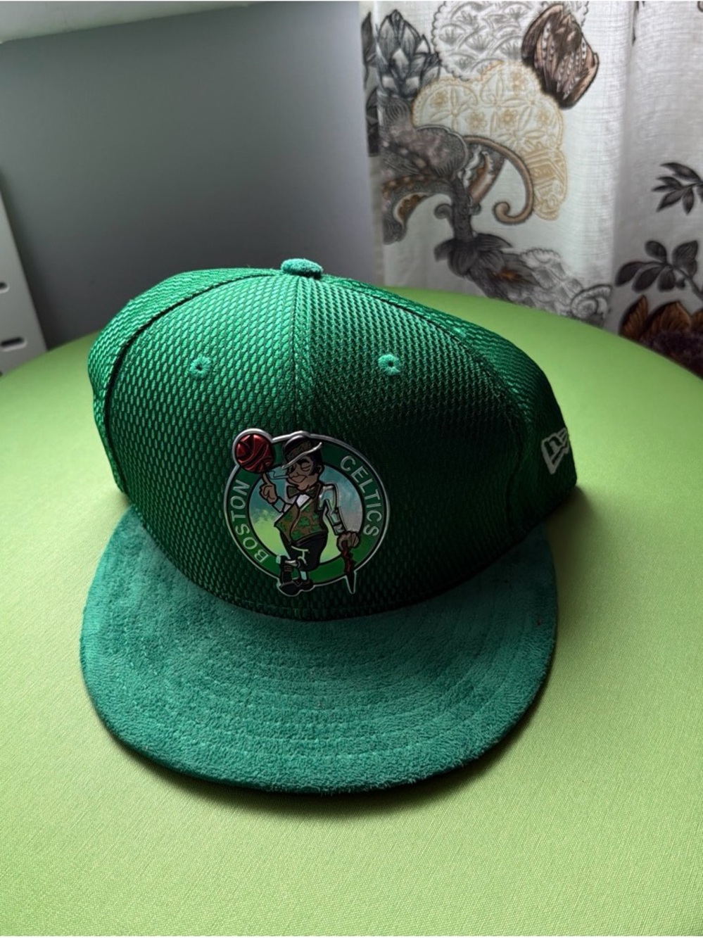 New Era Boston Celtics Green Mesh Suede Brim Snapback Hat